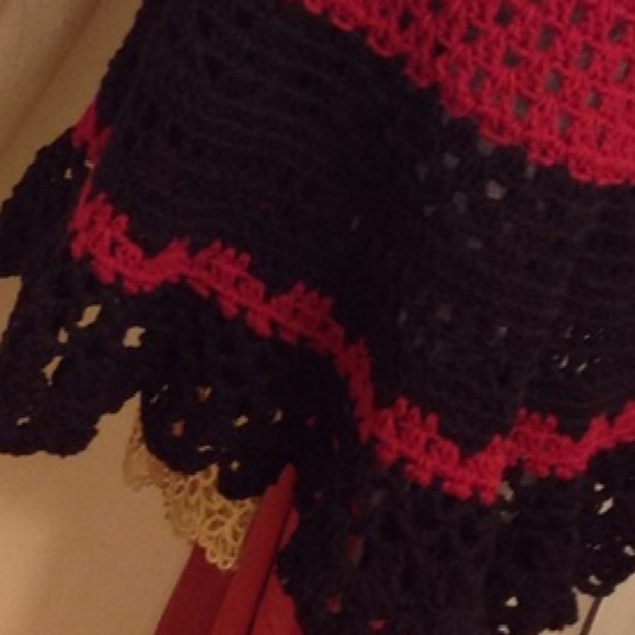 NEW "THE MICHELLE" HANDMADE FUR COLLAR PONCHO - Picture 8 of 8